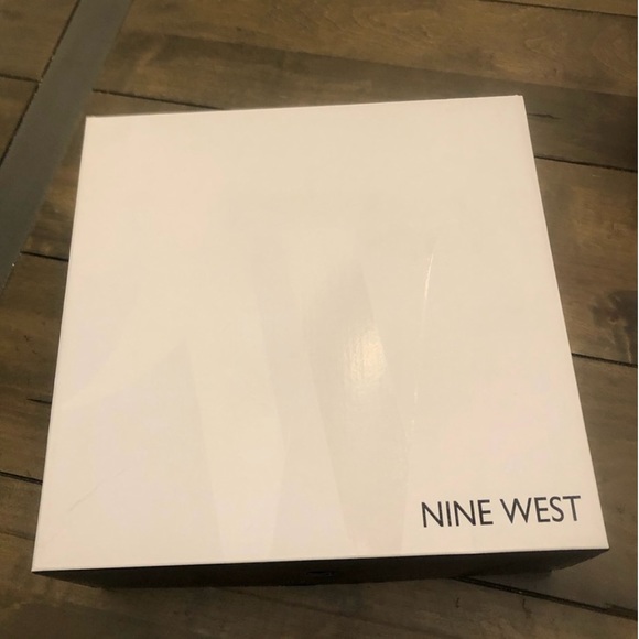 Nine West Kuinby 3 Boots - Picture 16 of 16